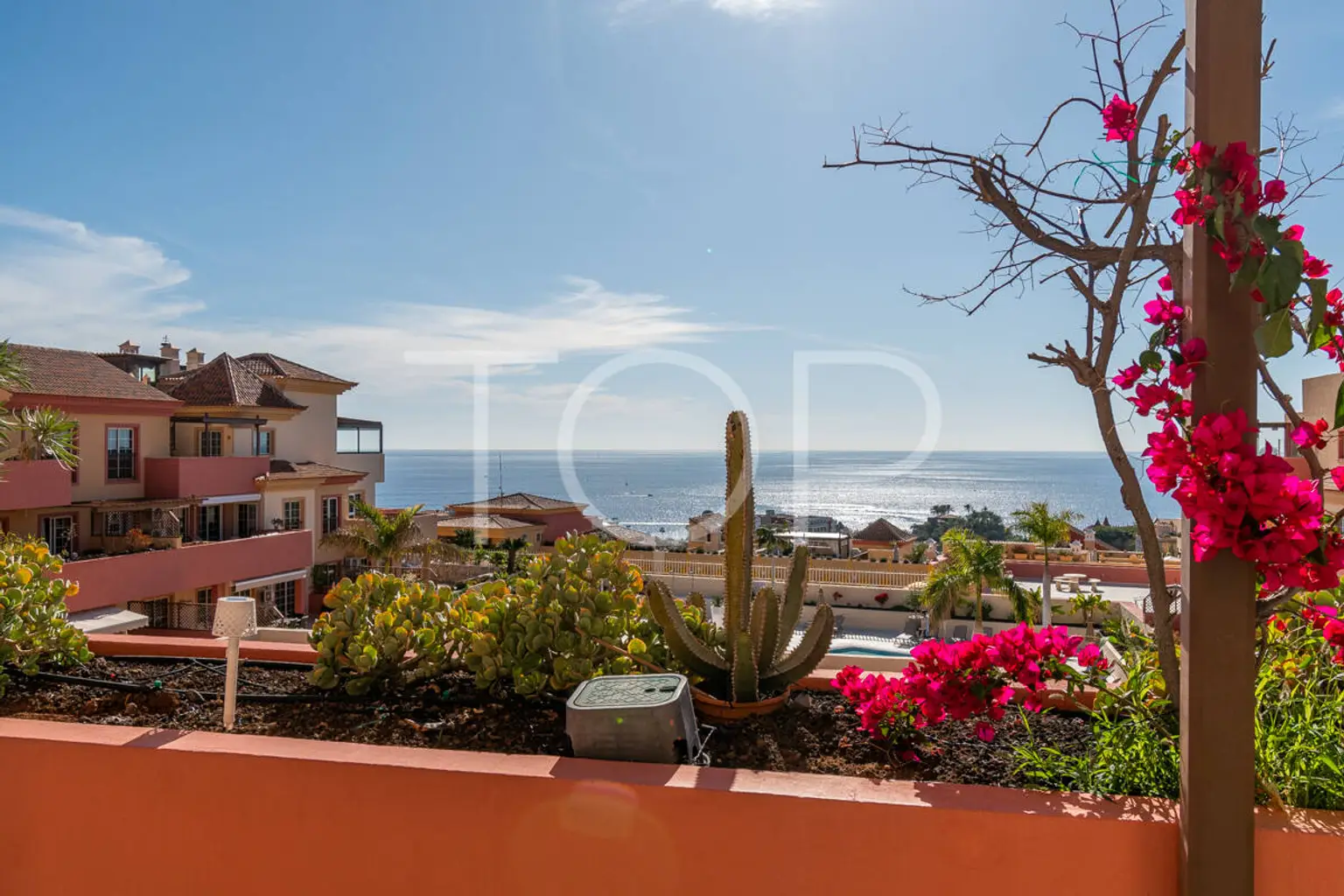 Zwei-Zimmer-Wohnung mit Meerblick in der privilegierten Gegend von El Duque, Costa Adeje