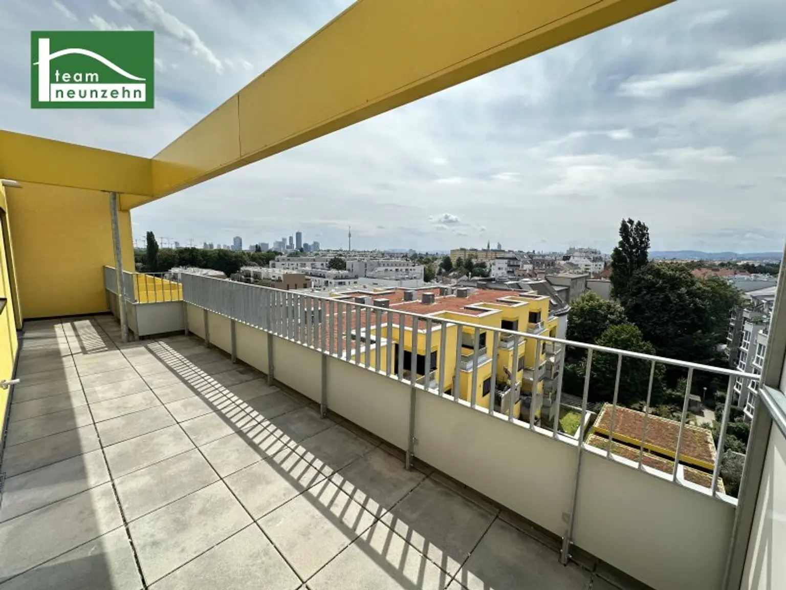 LEO 131 - Traumwohnung mit Weitblick-Terrasse und Abendsonne!