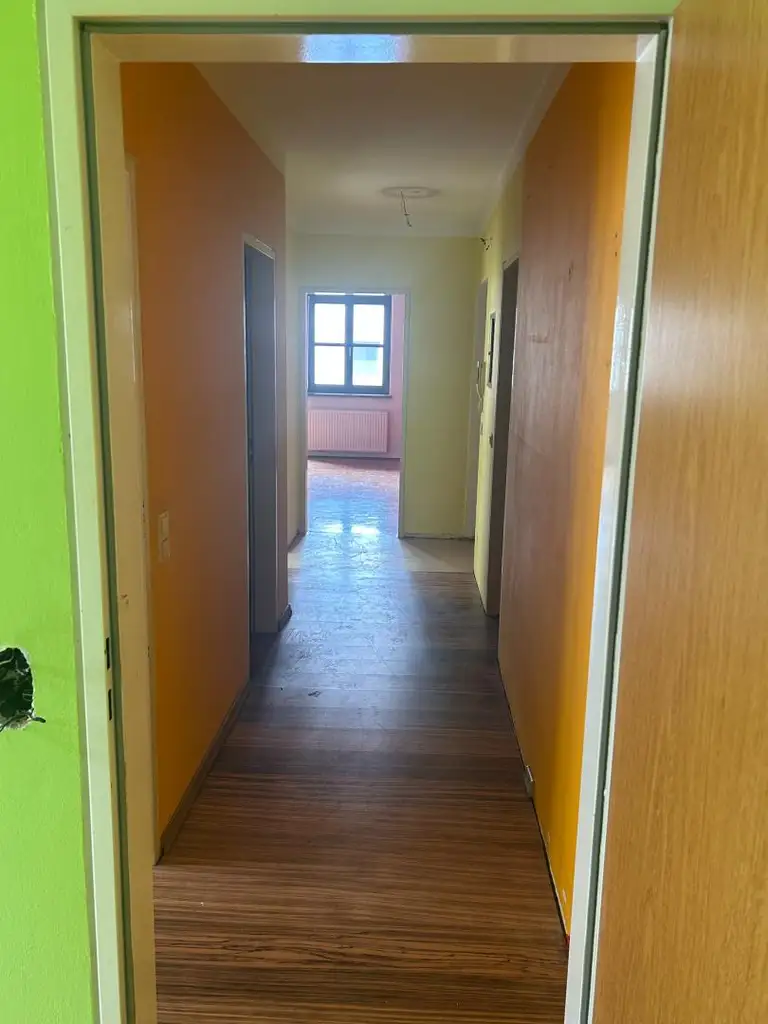 Wohnung-sanierungsbedürftig