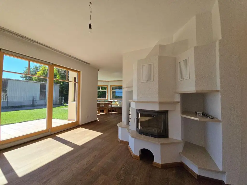 3701 Großwiesendorf/bei Großweikersdorf: Wunderschönes Einfamilienhaus mit Wohnkeller, Doppelgarage und Weinröhre