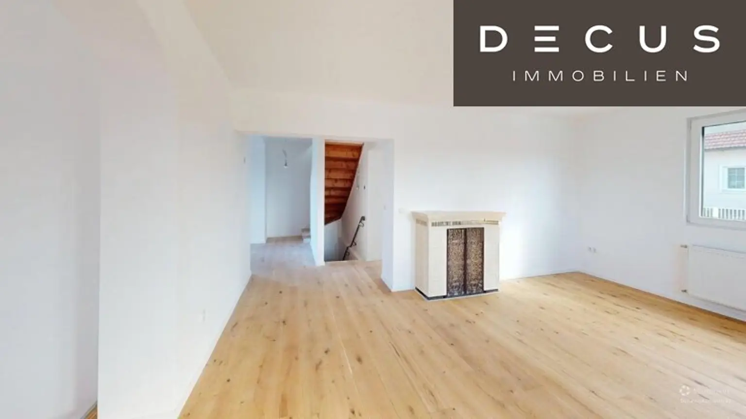 EXKLUSIVES SEEHAUS MIT EIGENEM STEG