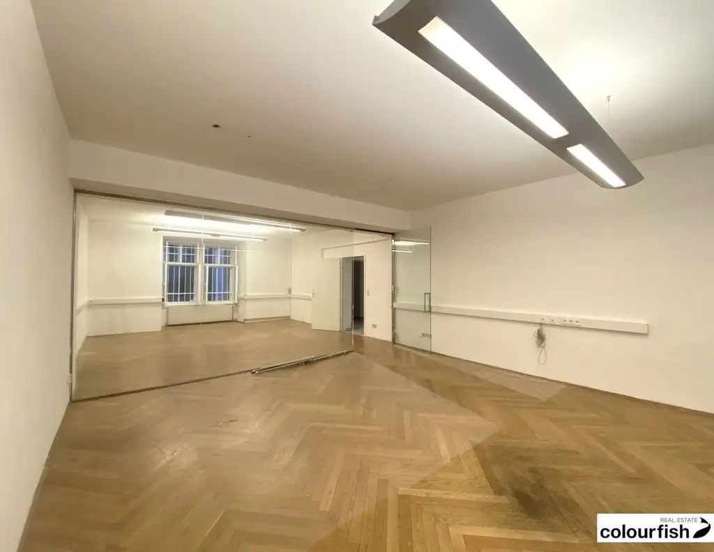 Büro in hübschem Altbau