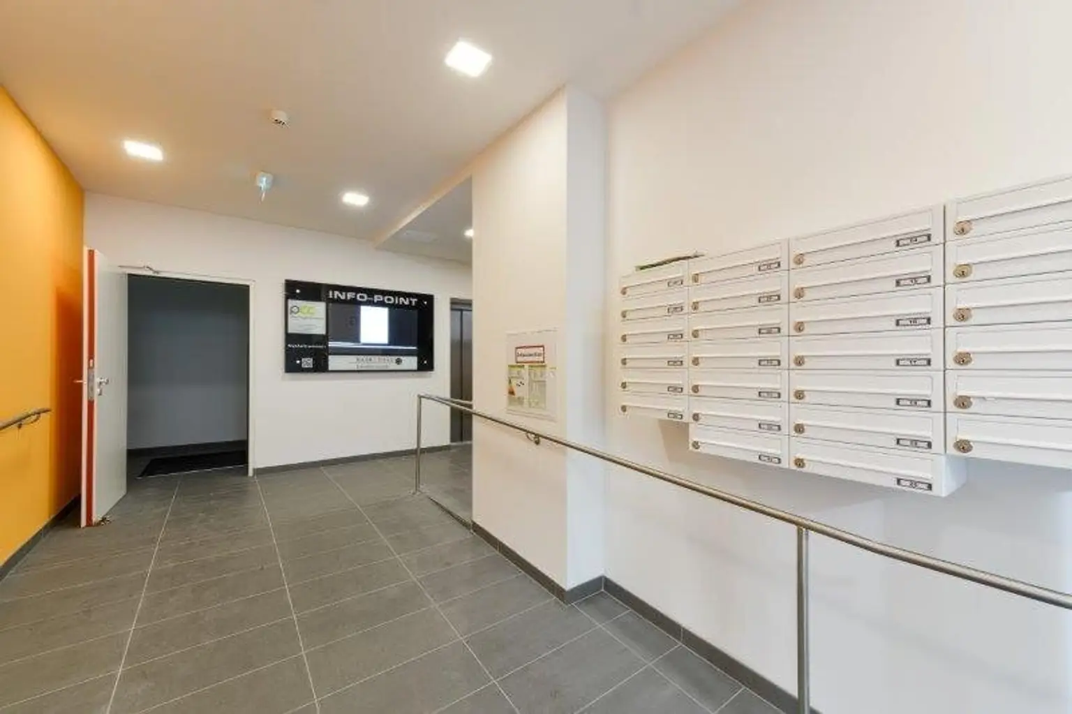 Neuwertige 2-Zimmer-Wohnung beim Westbahnhof - Balkon, Garage, U-Bahn