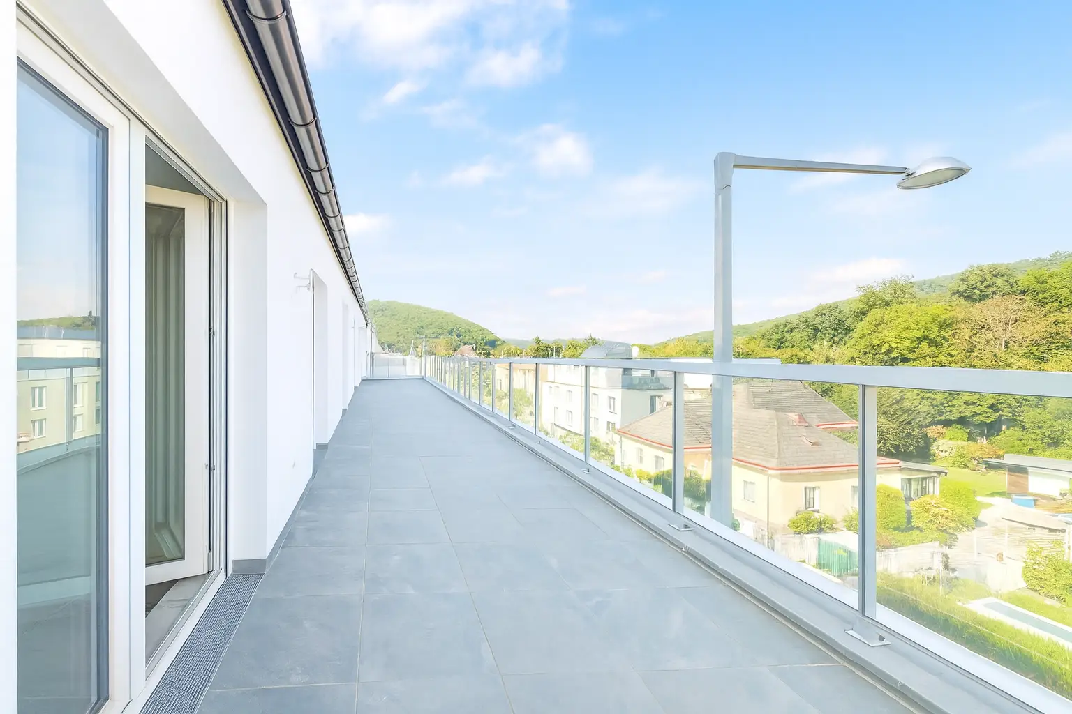 Wohnen mit Stil am Stadtrand – Naturnähe trifft auf urbanen Luxus