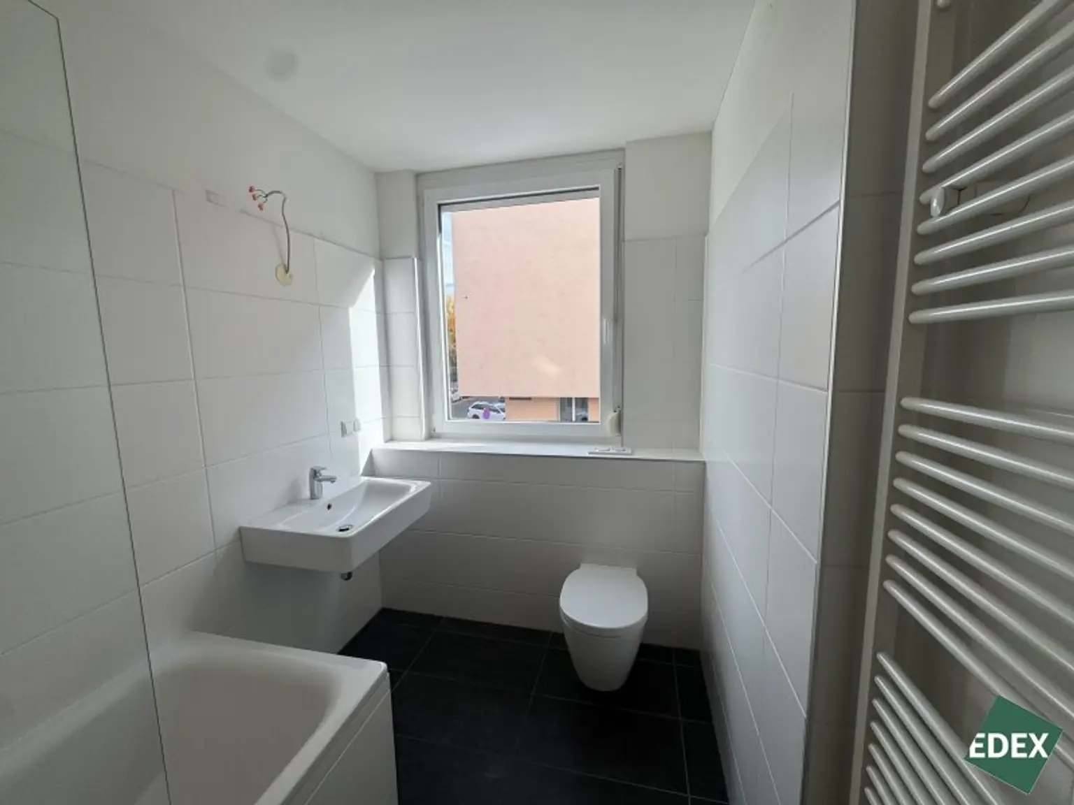 3-Zimmer-Neubau mit Loggia direkt bei der Donau