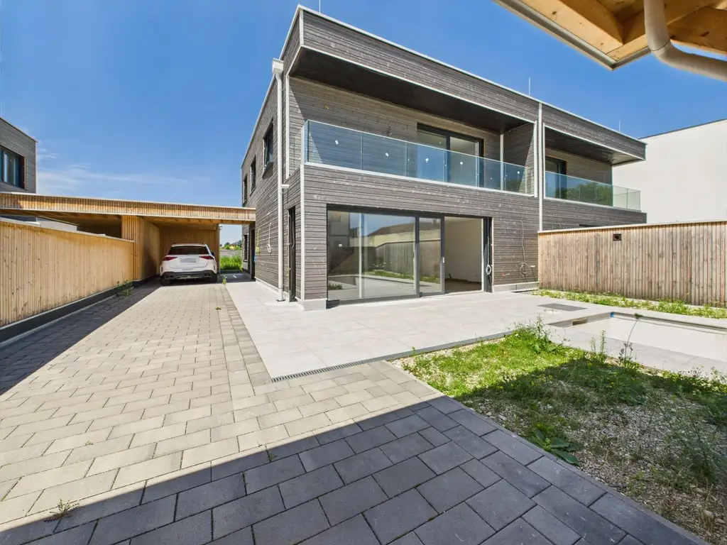 Luxus trifft Technik: Erstbezug mit hochwertiger Ausstattung, Smart Home & Salzwasserpool in Wels-West