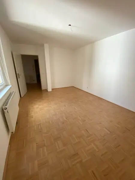 Charmante, sanierte 2-Zimmer Wohnung in der Liechtensteinstraße