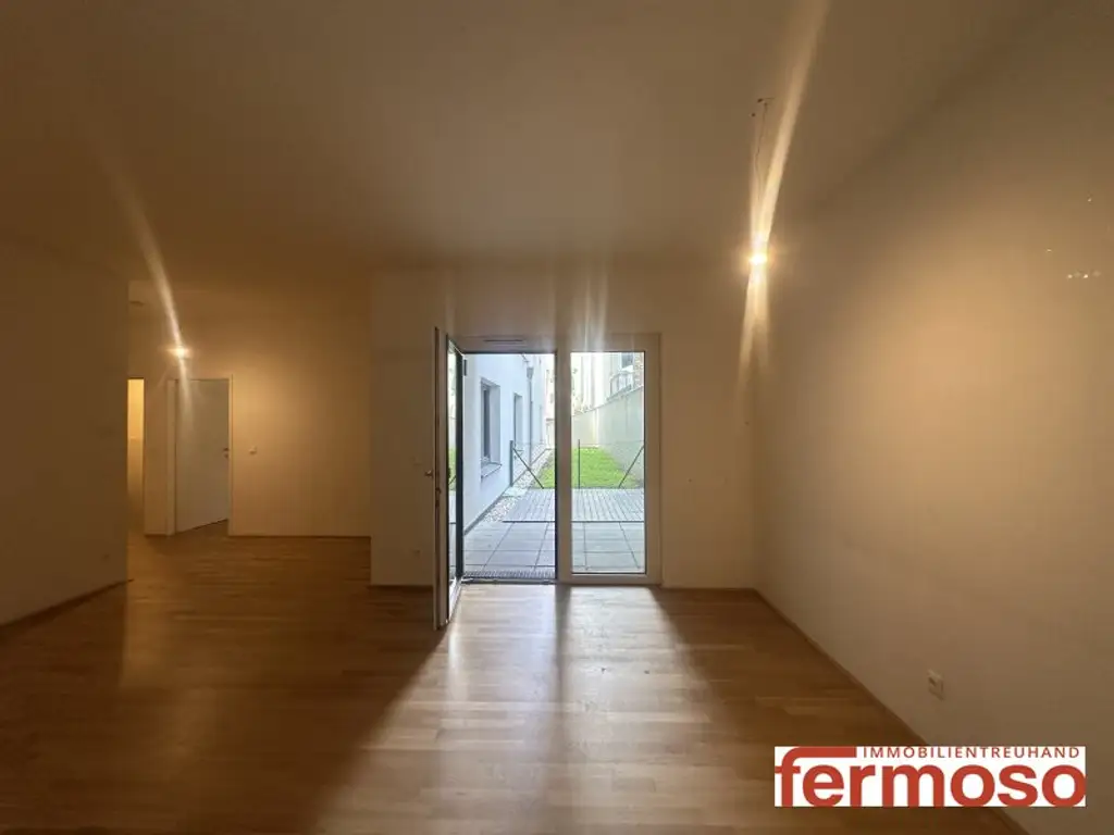 Neuwertige 2-Zimmer-Wohnung mit Garten und Loggia im Herzen von 1210 Wien!