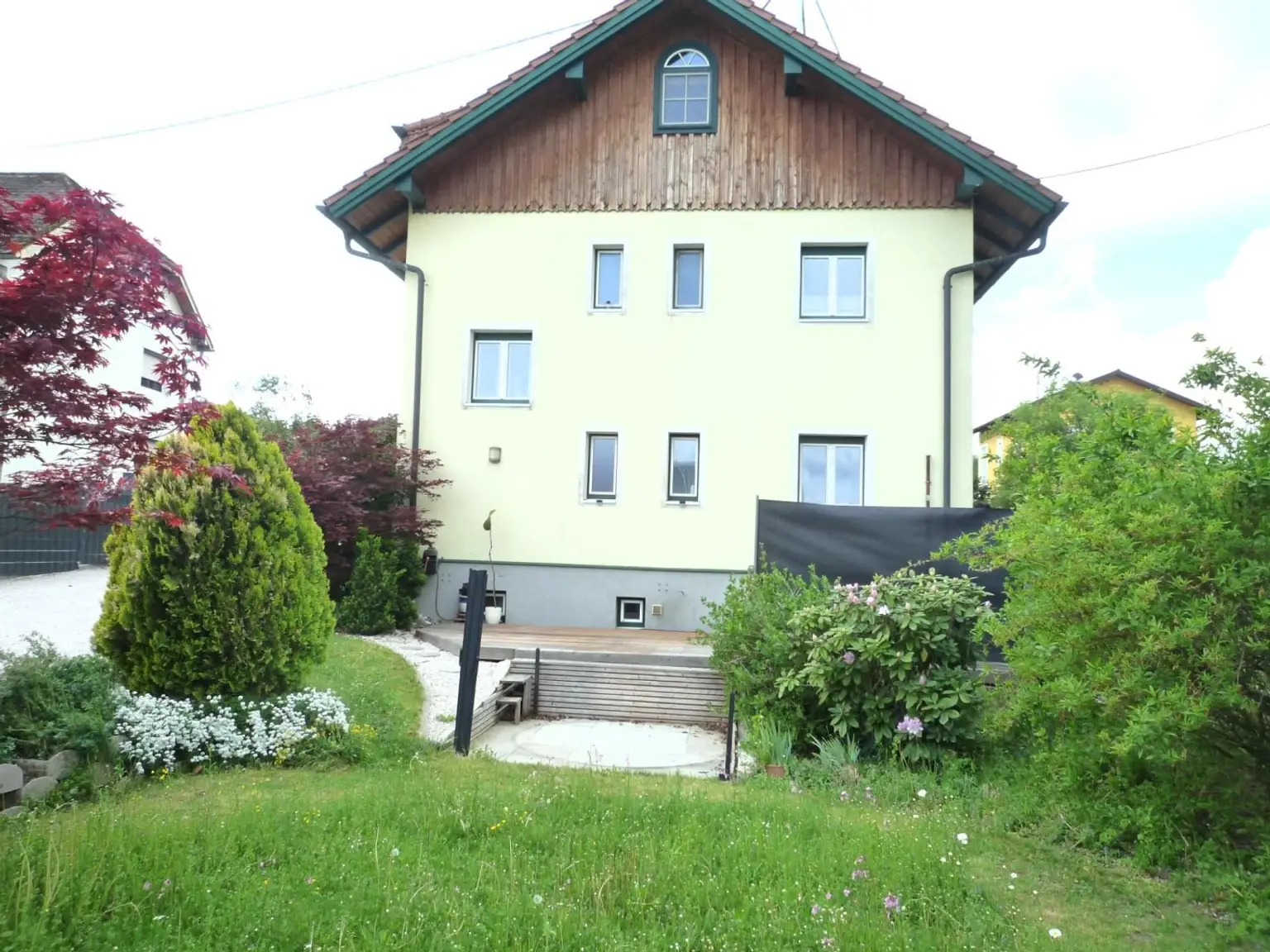 Rückseitige Hausansicht