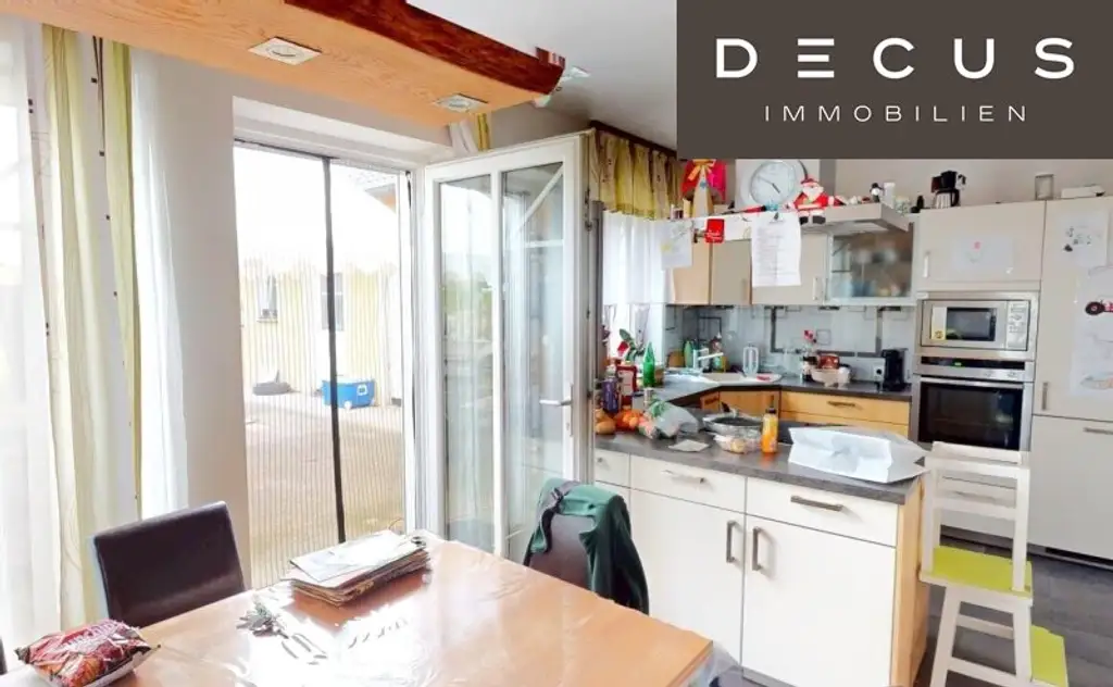 TRAUMHAFTES EINFAMILIENHAUS MIT MIT WOHNKÜCHE, 4 SCHLAFZIMMERN UND GROSSEM GARTEN