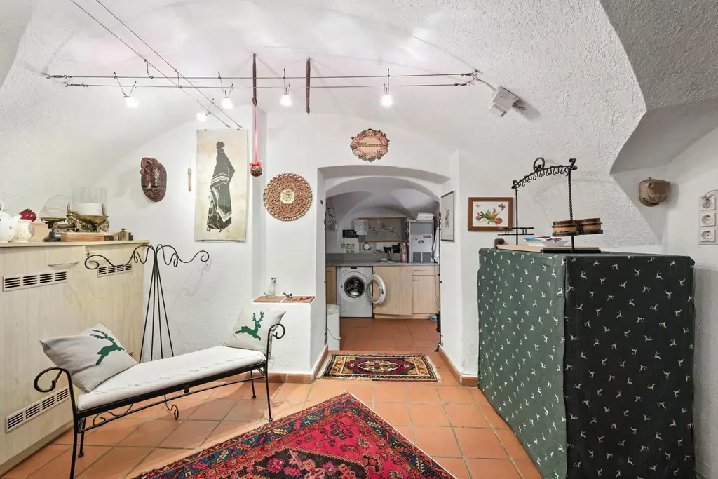 EINZIGARTIGE STILALTBAU-RESIDENZ IM HERZEN DER KREMSER ALTSTADT!