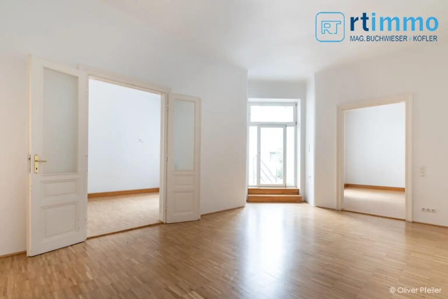 GROSSES BÜRO MIT TERRASSE UNBEFRISTET ZU VERMIETEN