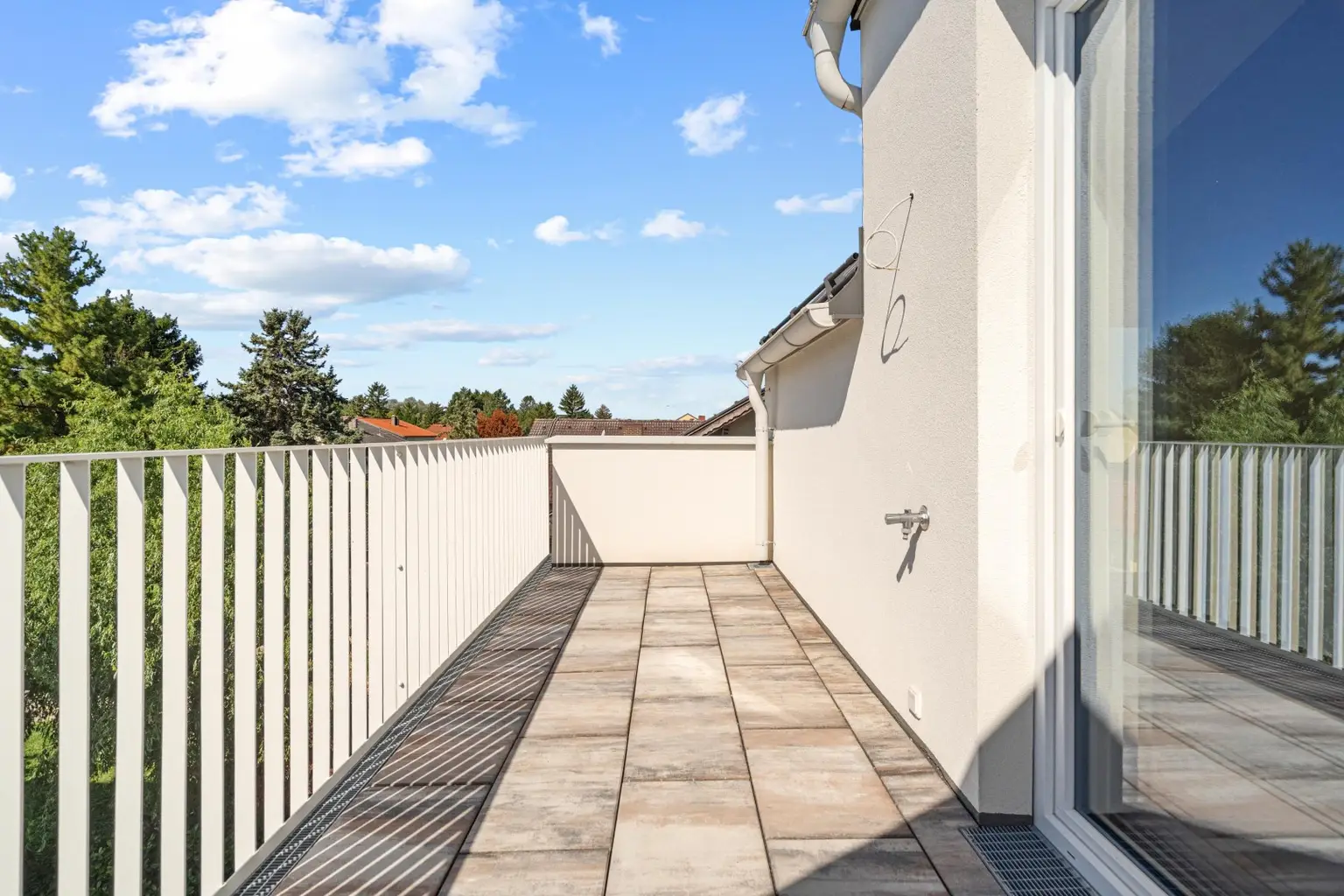 "Wohnen auf höchstem Niveau – Neubau-Doppelhäuser in Stockerau mit bester Lage & Ausstattung"