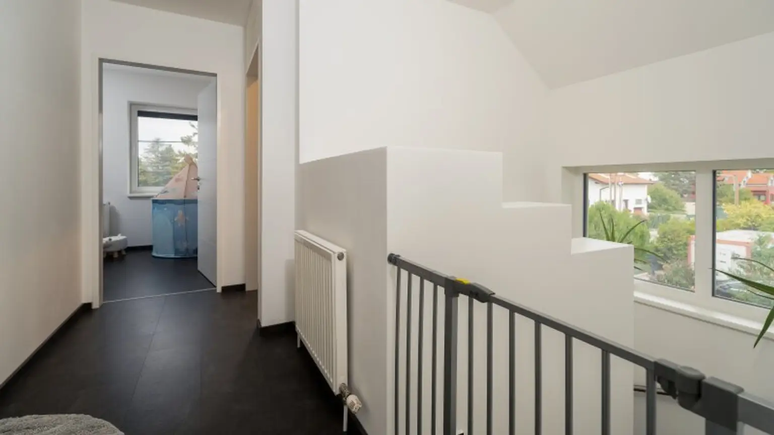 Neuwertiges Haus in Ruhelage! *Smarthome *Hochwertig ausgestattet *TOP Lage