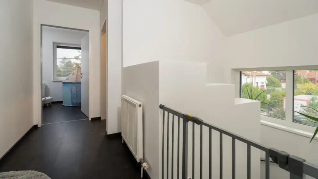 Neuwertiges Haus in Ruhelage! *Smarthome *Hochwertig ausgestattet *TOP Lage