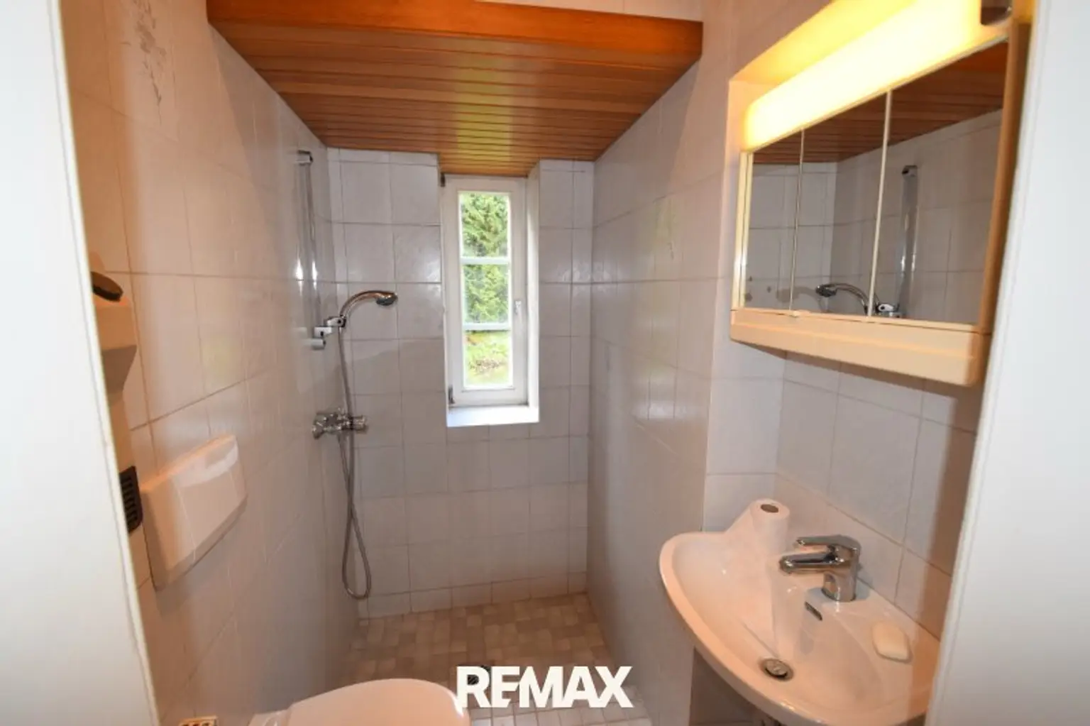 Badezimmer EG