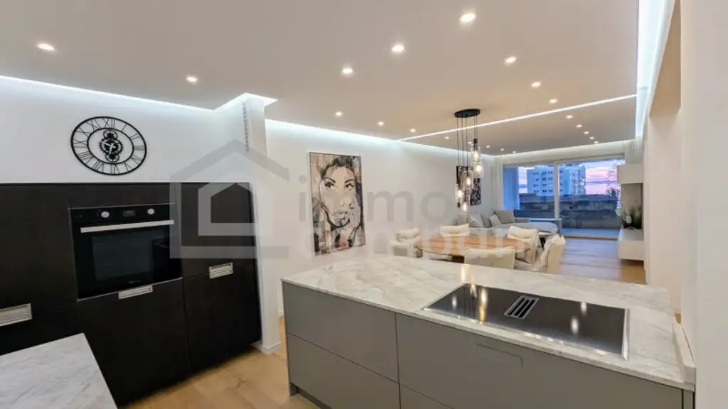 Exklusive 2-Zimmer-Wohnung mit Seeblick - Süd-West-Terrasse & moderner Einrichtung!