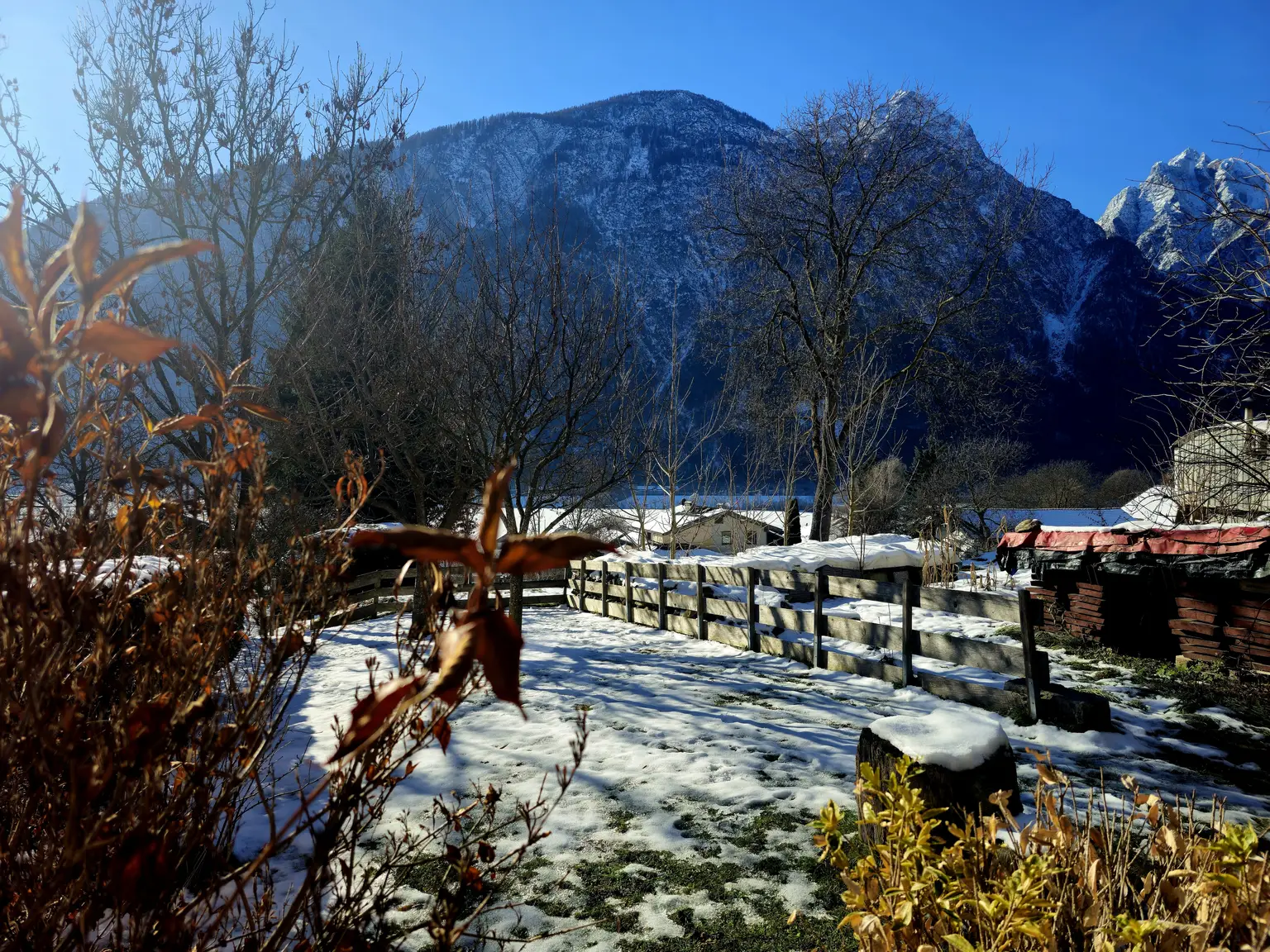 Gepflegtes Landhaus mit insgesamt 5 Wohnungen