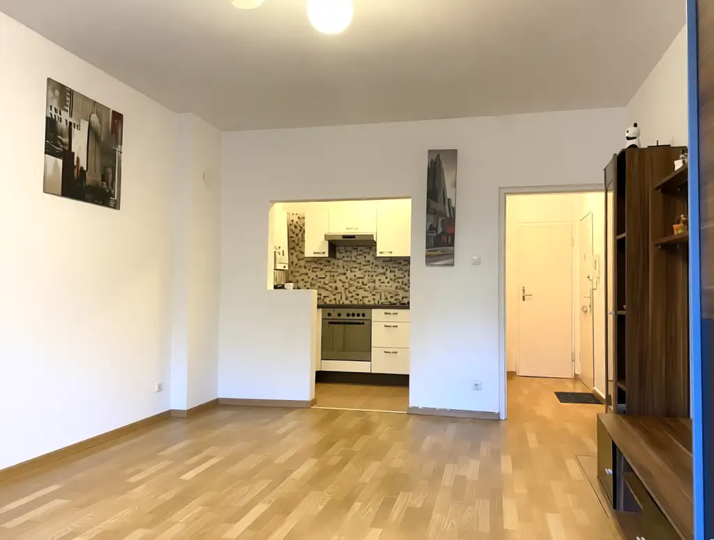 1-Zimmer-Wohnung direkt bei der U3 Zippererstraße