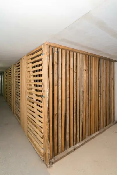 Schöne 3 Zimmerwohnung mit Balkon und 2 PKW Stellplätzen