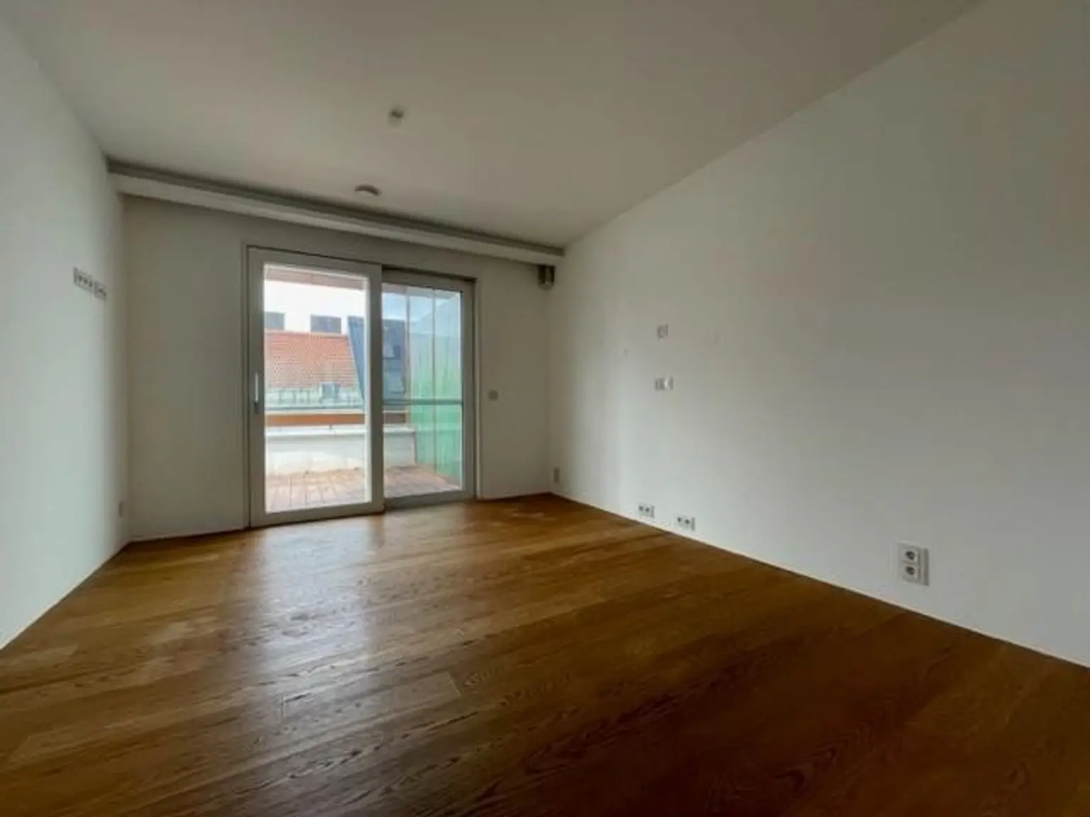 Traumhaftes 2,5-Zimmer-Penthouse mit großer Terrasse - verfügbar ab November 2025