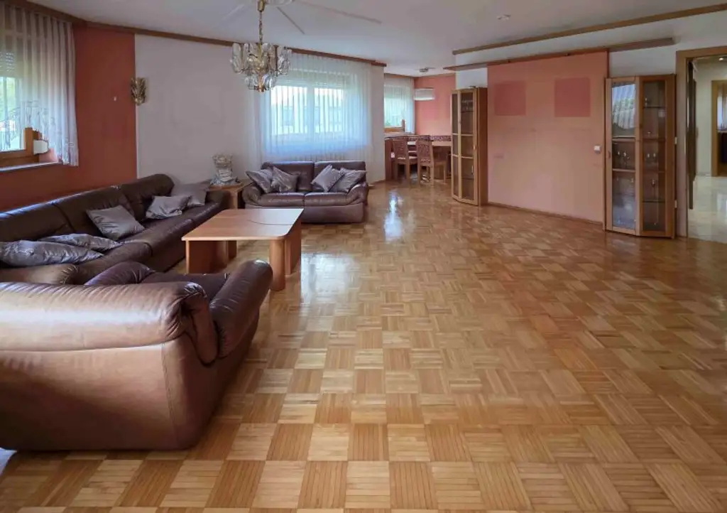 Wohnen im Grünen, arbeiten ums Eck – Traumwohnung beim Klinikum