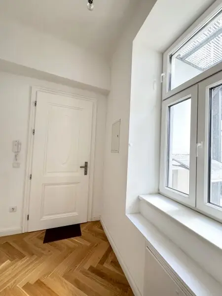 Exklusive 2-Zimmer-Terrassenwohnung im generalsanierten Altbau – Erstbezug mit hochwertiger Ausstattung in 1050 Wien
