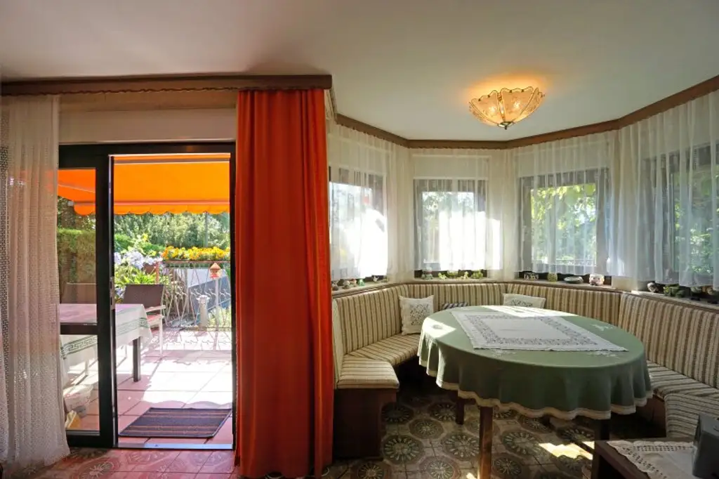 Kleingartenhaus auf Doppelparzelle im Eigentum - Ober St. Veit beim Lainzer Tiergarten