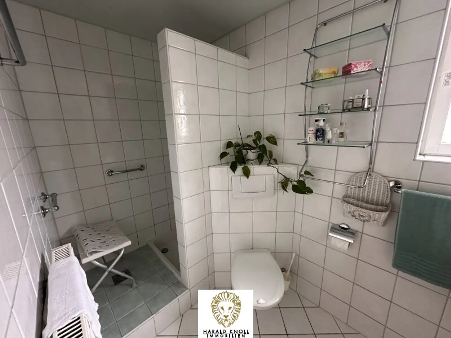 Charmantes Wohnhaus mit großem Garten und Entwicklungspotenzial