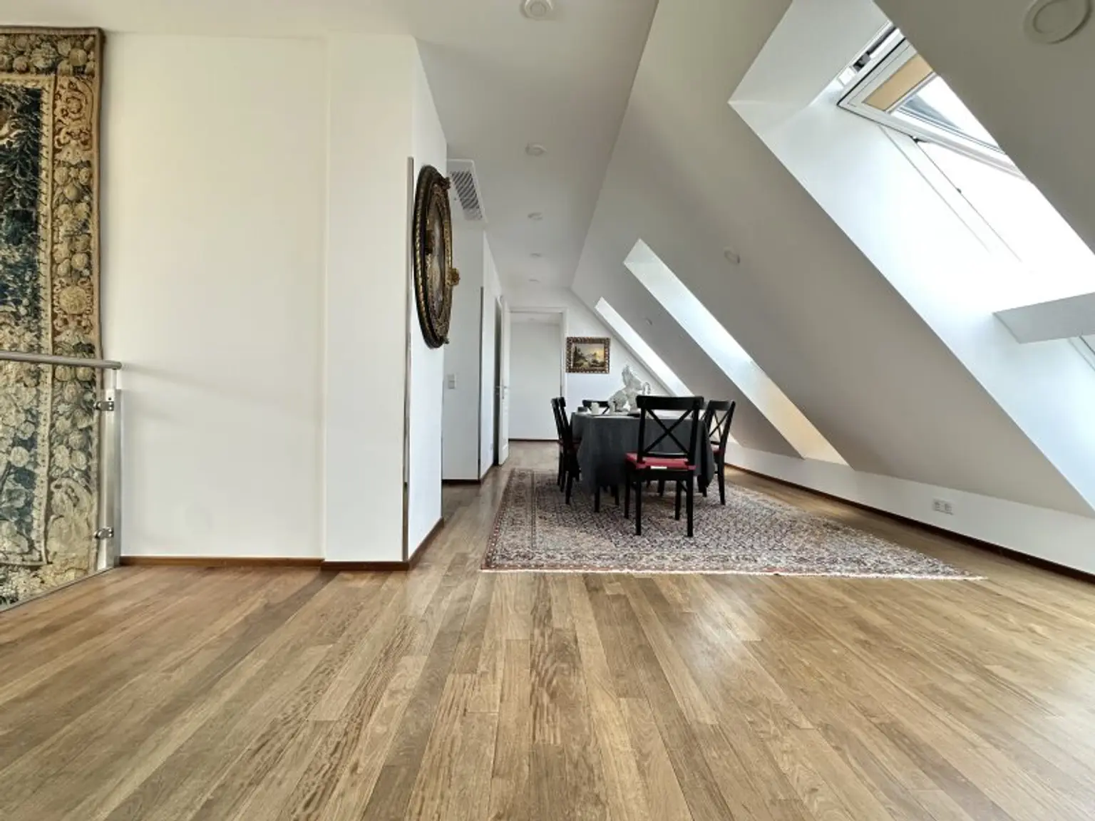 PANORAMA-DACHTERRASSE - EXKLUSIVE DACHGESCHOSSWOHNUNG AUF ZWEI EBENEN
