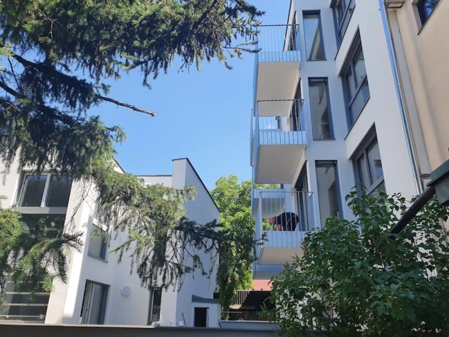 Helle moderne Wohnung bei U2-Stadlau/Bahnhof