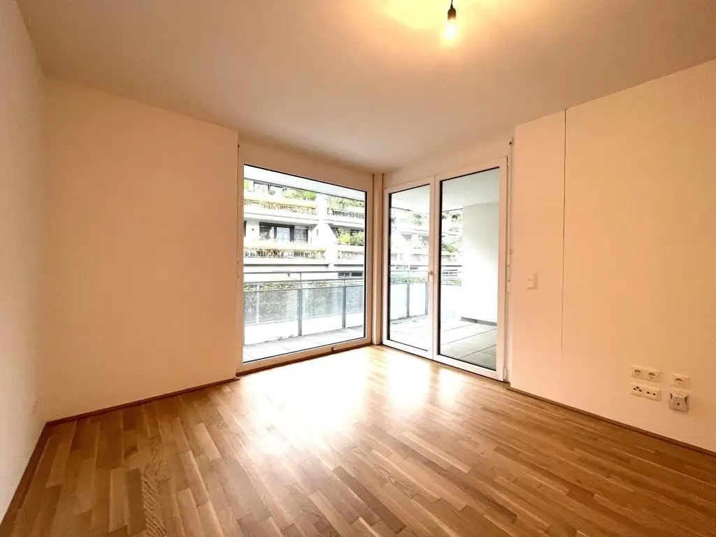 Wunderschöne Neubauwohnung mit 11m² Außenfläche + Nähe U6!! AB DEZEMBER