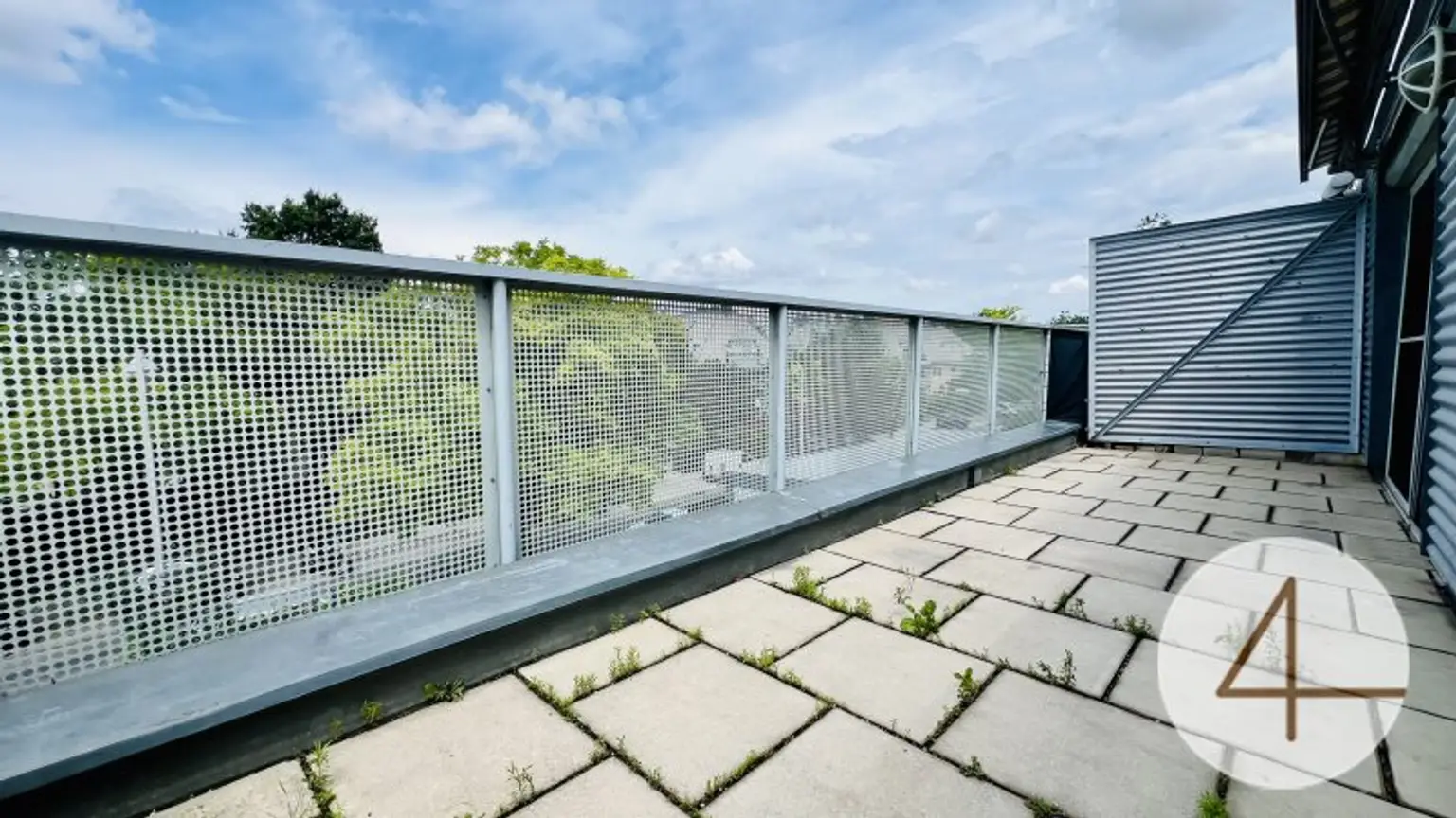 8 Minuten zur U2 - Dachgeschosswohnung - sonnige Terrasse - absolute Ruhelage - Lobau ums Eck