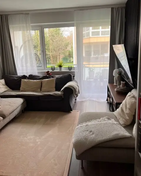 Schöne, große 3-Zimmer-Wohnung mit Loggien nähe Schloss Aigen zu vermieten