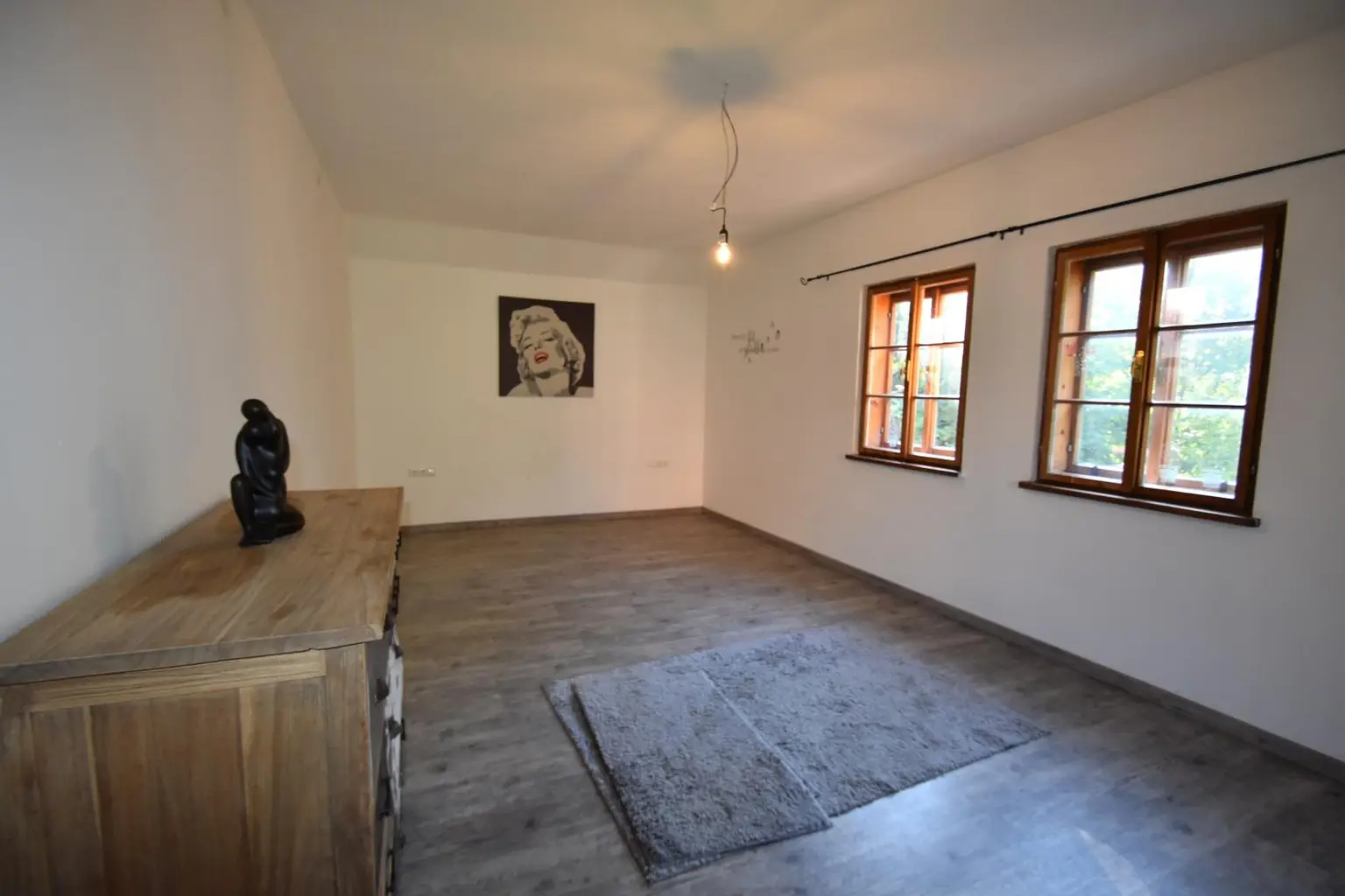 Einfamilienhaus mit großem Garten