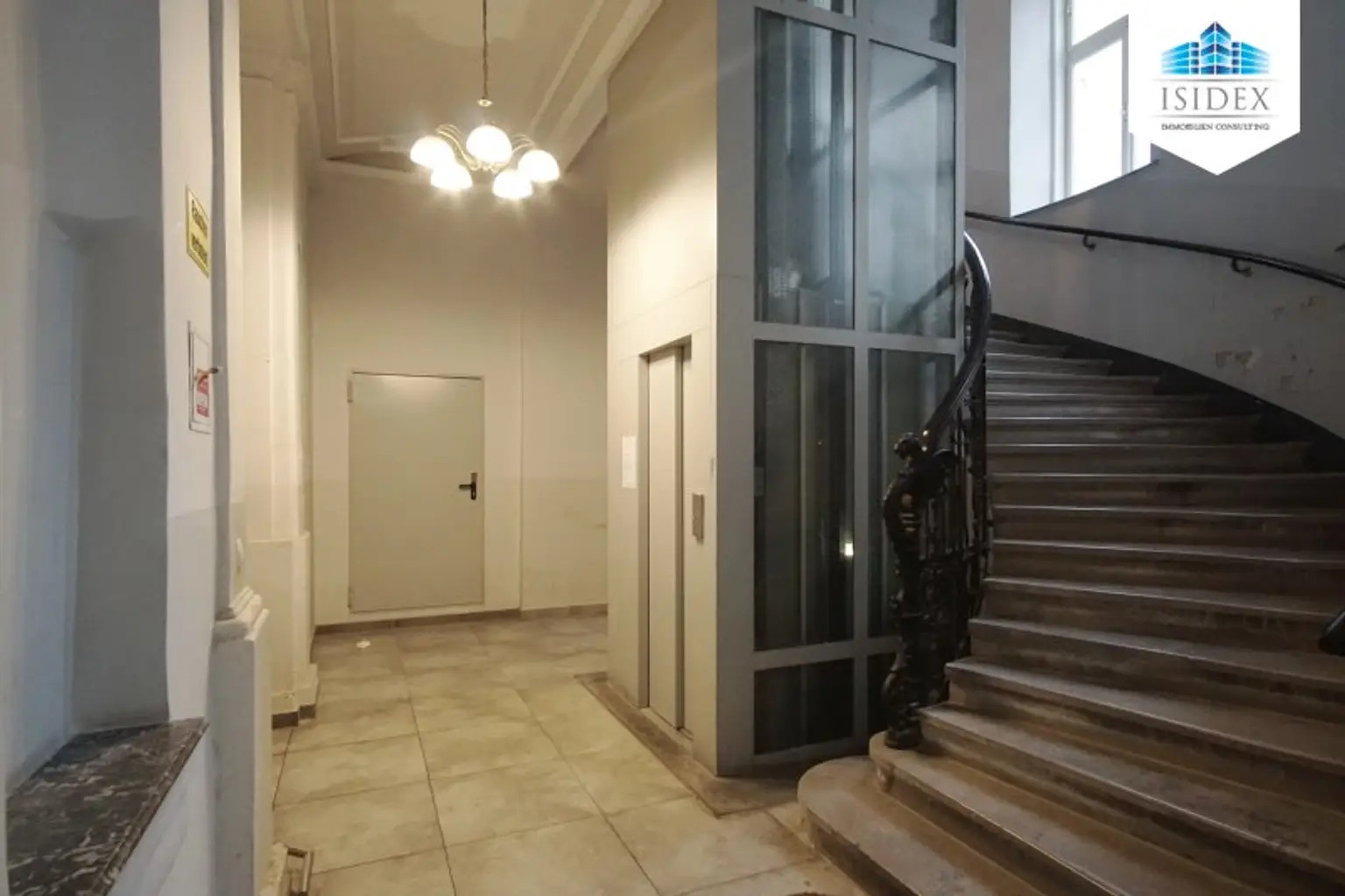 **NEU** Top ausgestattete 3-Zimmer DG-Maisonetten-Wohnung mit großzügiger TERRASSE und SAUNA! Perfekte Lage!!