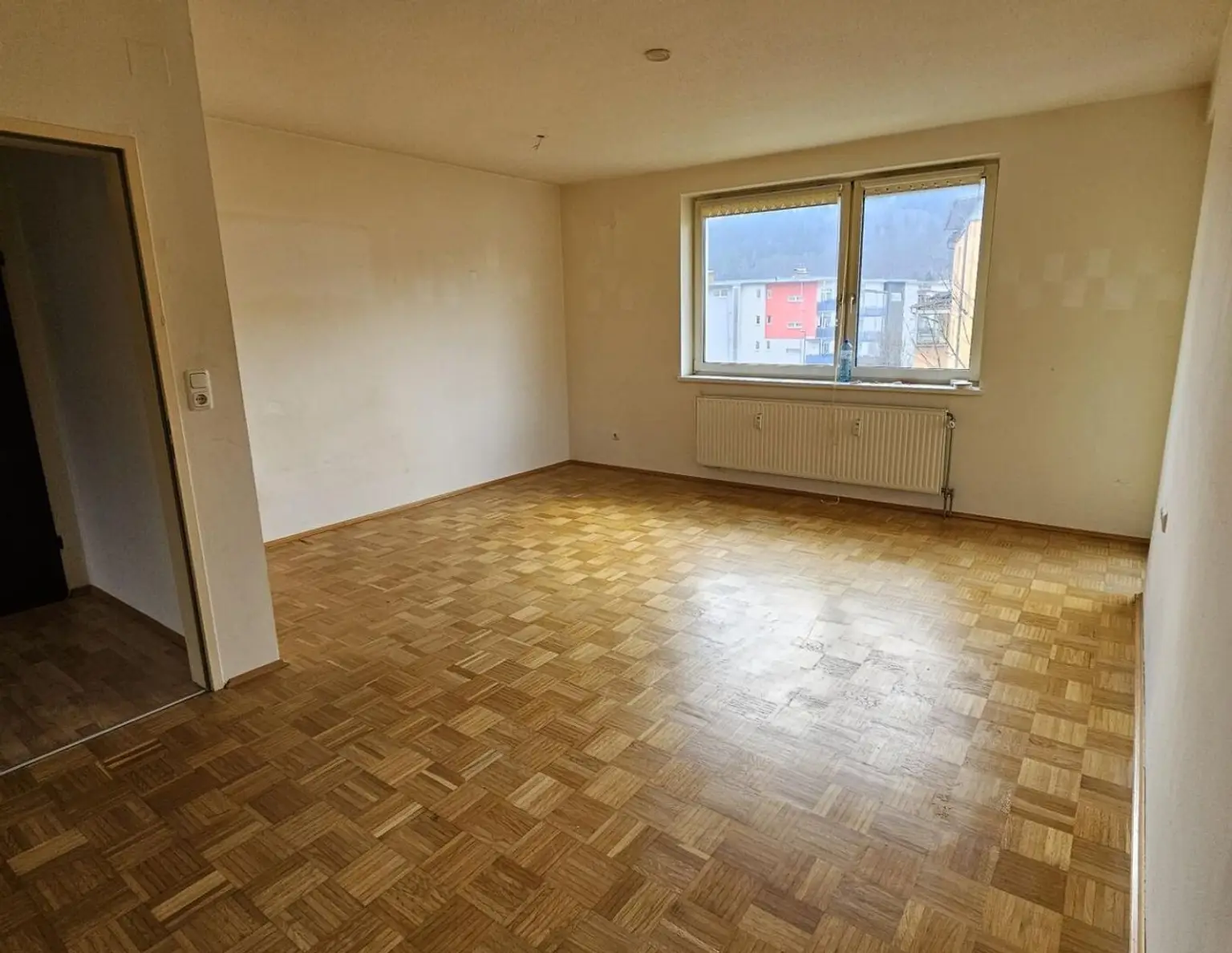 Genossenschaftswohnung mit 3 Zimmern mit Balkon - unbefristeter Mietvertrag