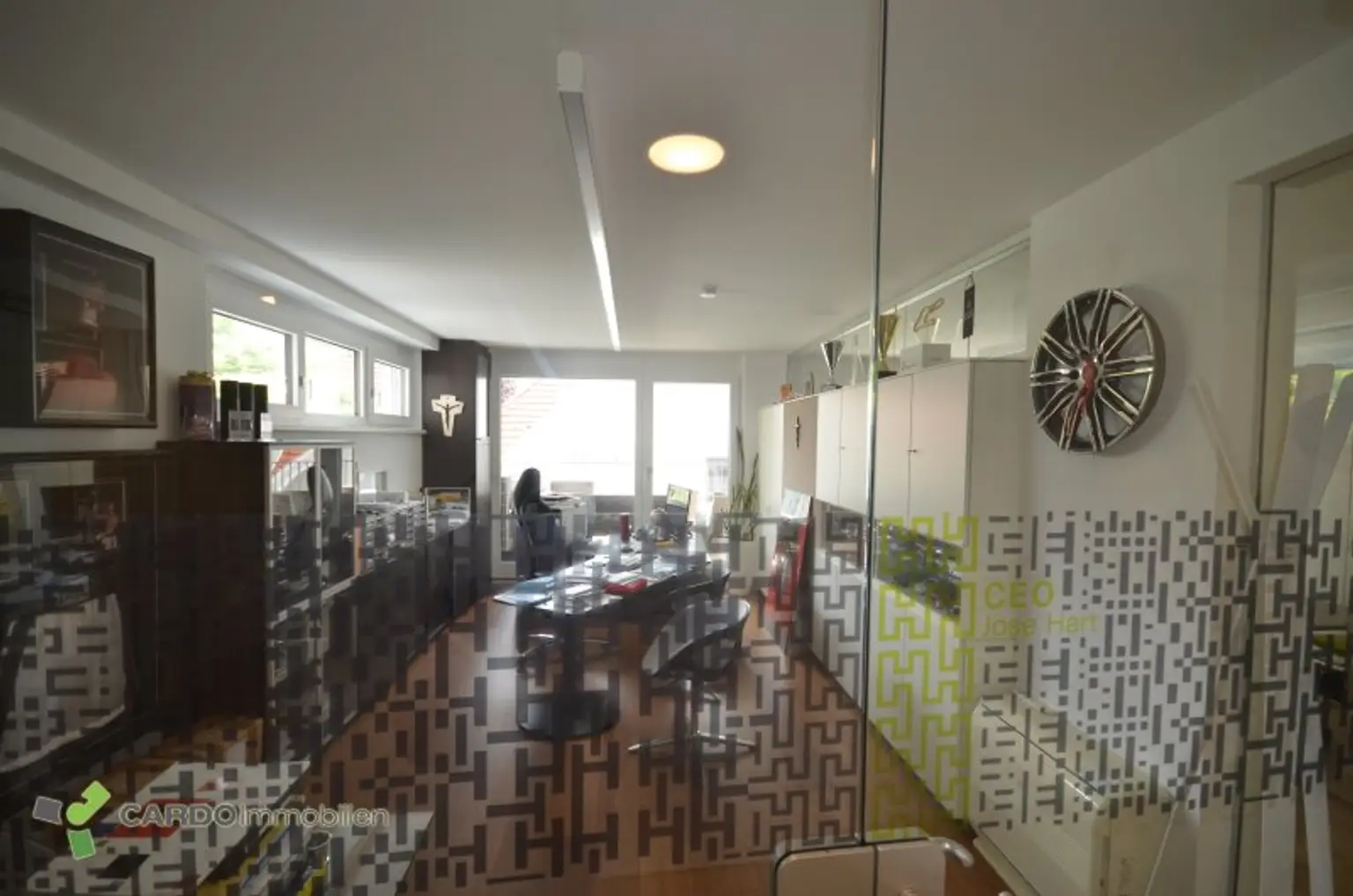Moderne, flexibel gestaltbare Büroflächen vis-à-vis UNO City  ca. 289 m², Terrasse & Loggien