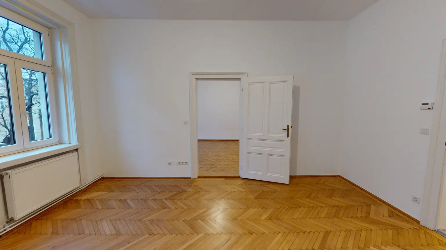 Unbefristet / Helle Altbauwohnung nahe Sonnenbergplatz