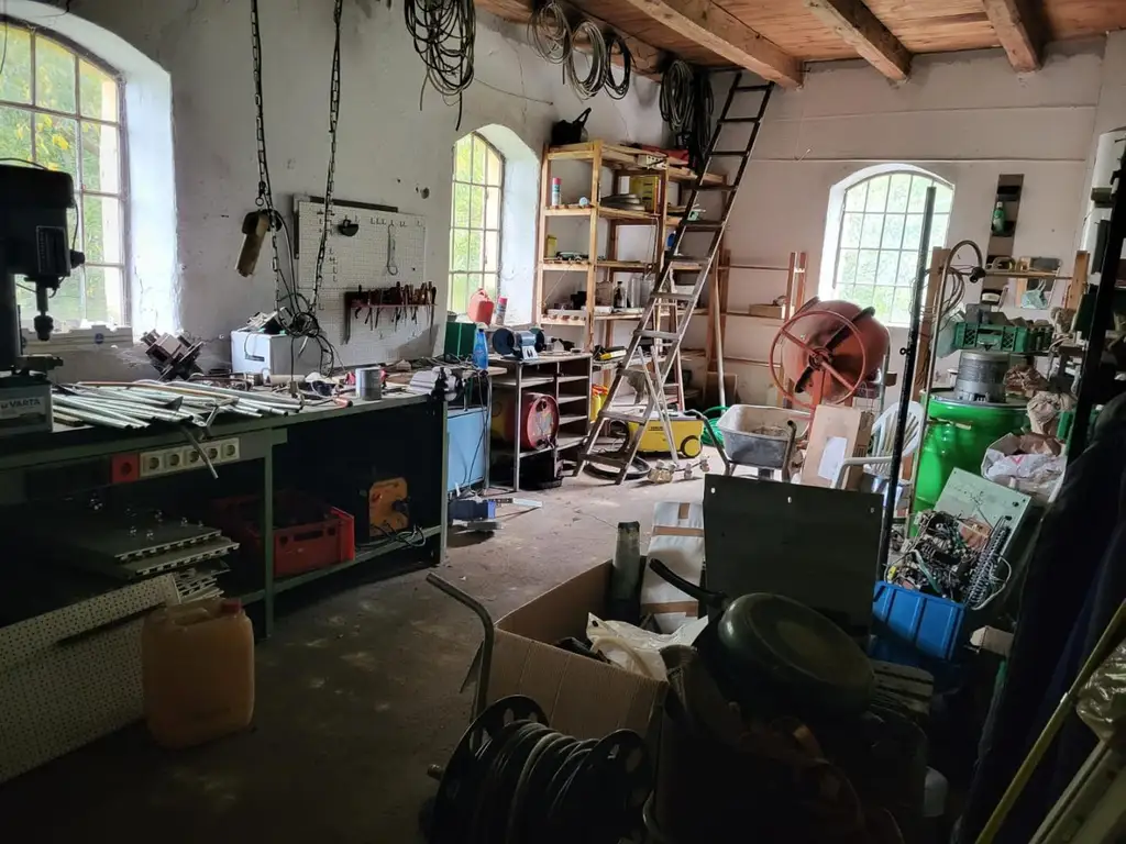 HISTORISCHE MÜHLE MIT EIGENER STROMVERSORGUNG IN SÜDUNGARN