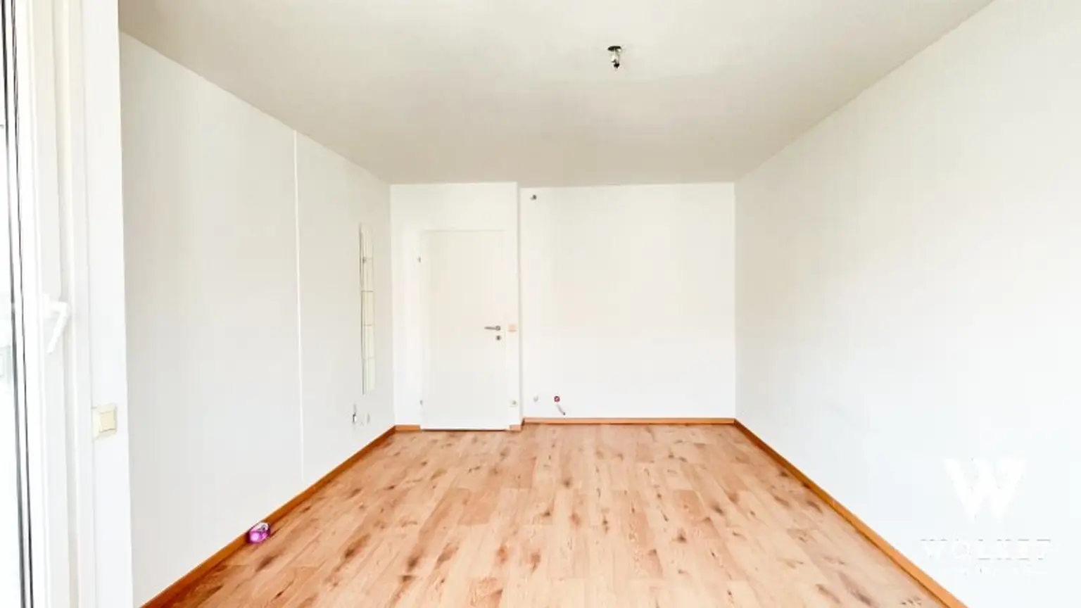 Helle und ruhige 4-Zimmer-Maisonette mit Loggia in Neubau I Nähe Donau