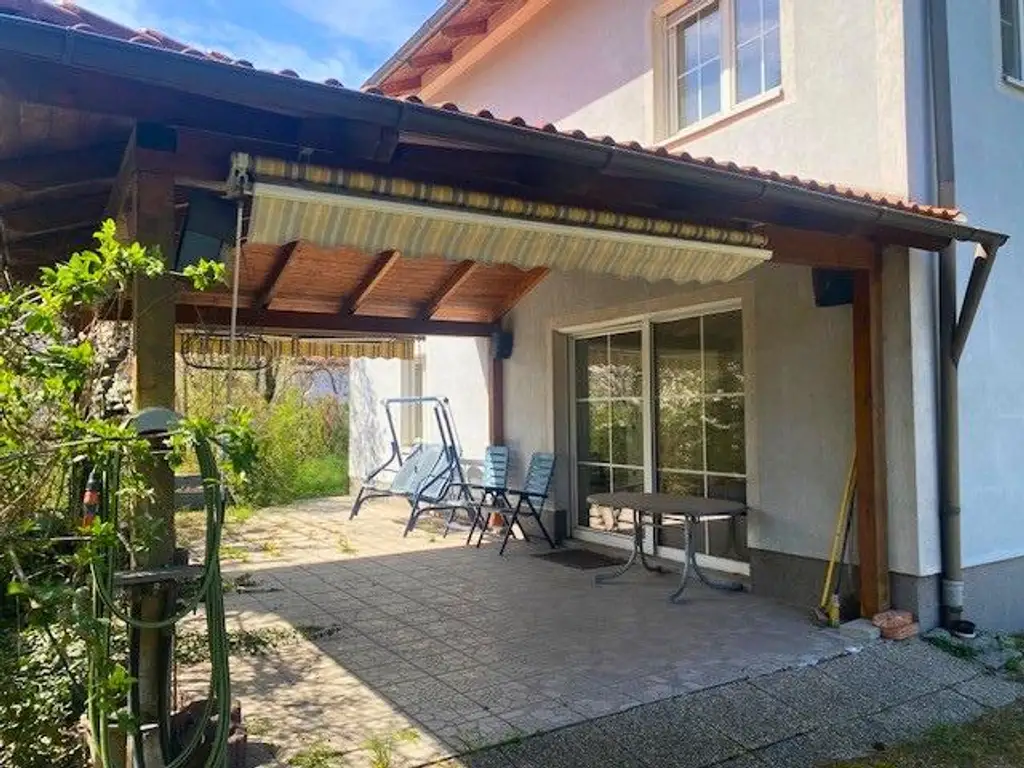 Mehrfamilienhaus in Wiener Neustadt- viel Platz für Generationen!