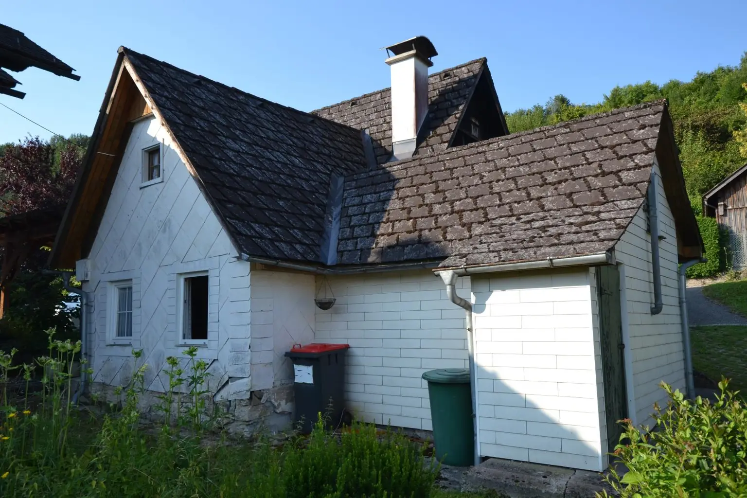 Kleines Häuschen mit Gartenidylle - Sanierungsobjekt