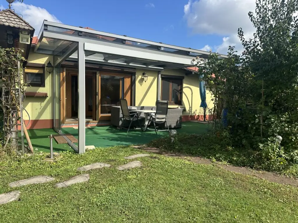 Wohlfühloase Badehaus auf großem Pachtgrundstück direkt am See - nahe der Wiener Stadtgrenze
