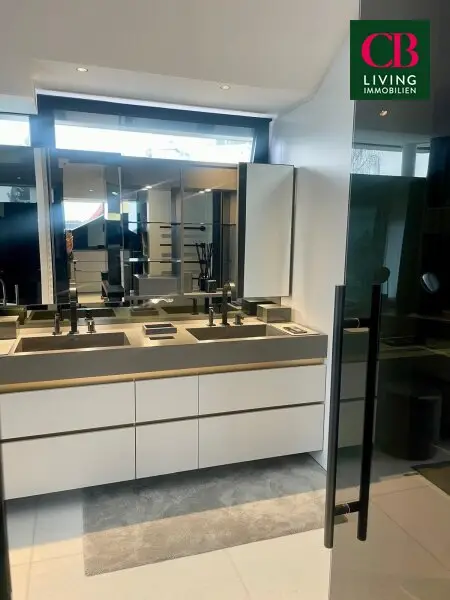 EXKLUSIVE VILLA IN BESTER LAGE – Wohnen, wo der Himmel Wien küsst !!