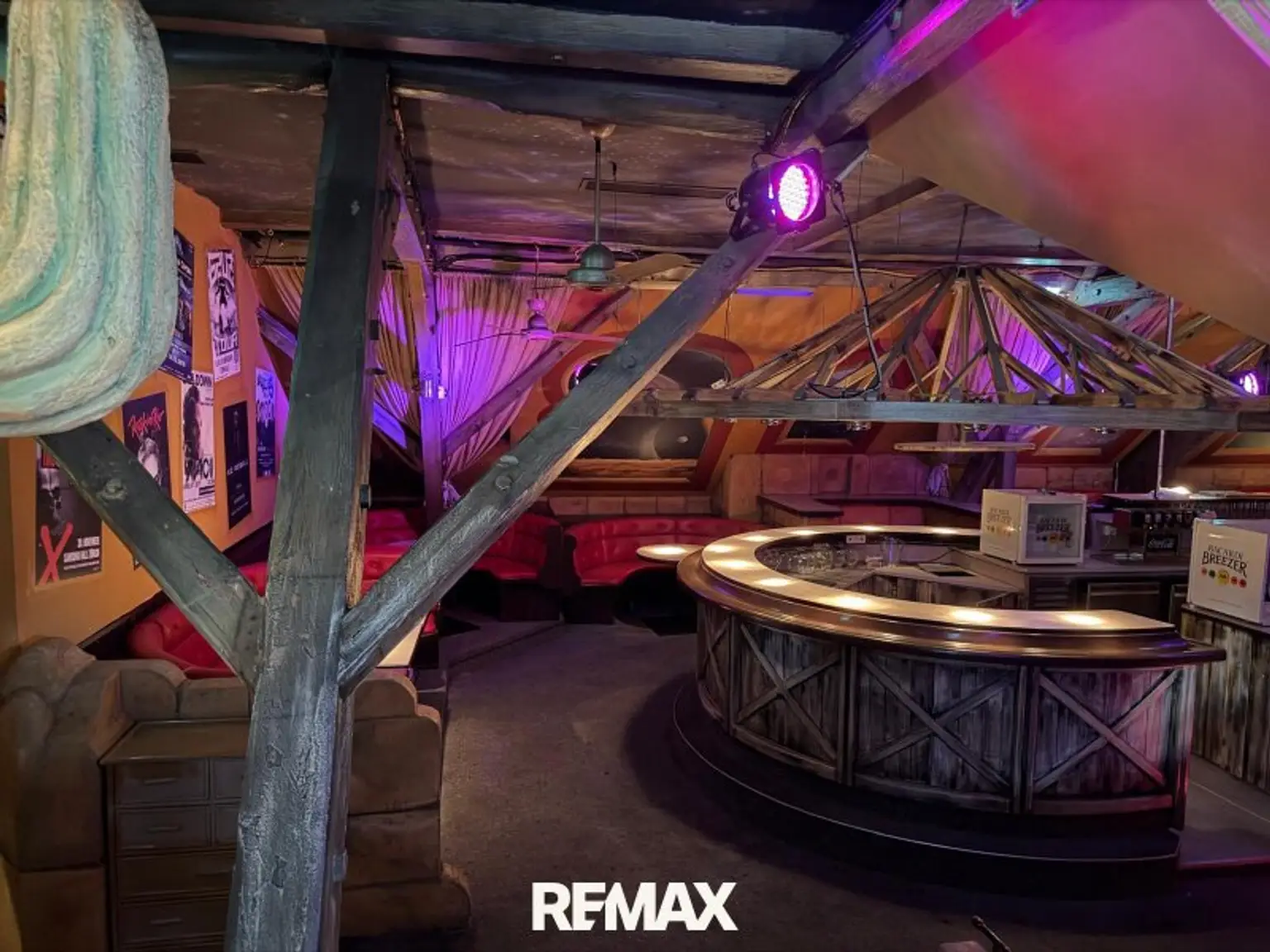 Bar im OG