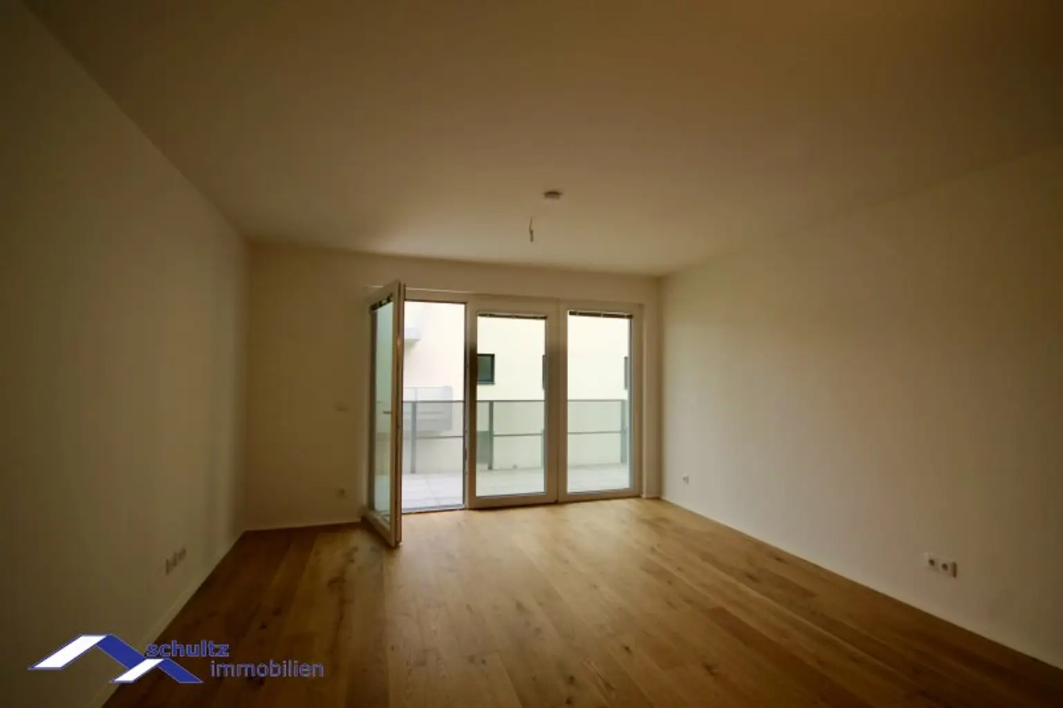 SCHULTZ IMMOBILIEN  - Traumhafte 2-Zimmer Wohnung mit Balkon!