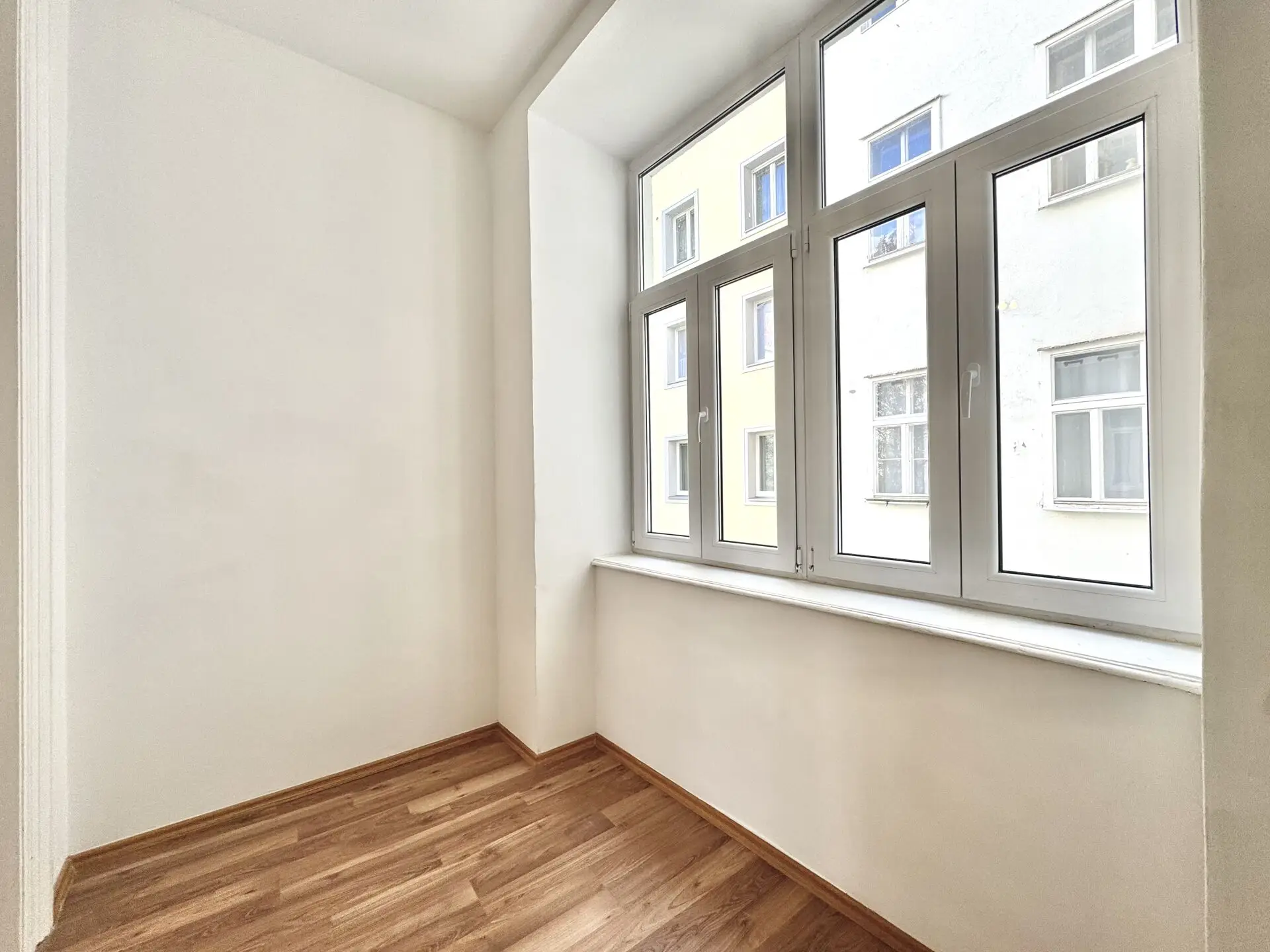 20251118_104734048_iOS