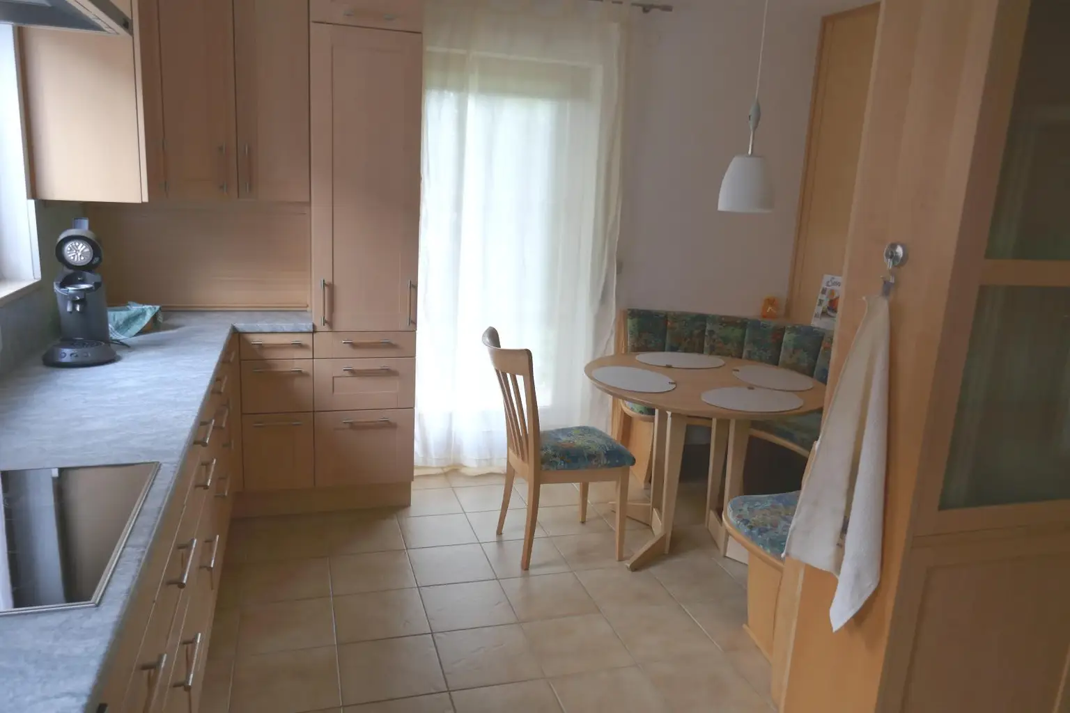Geräumiges Ein-Zweifamilienhaus mit Seeblick-in 2 Wohnungen teilbar