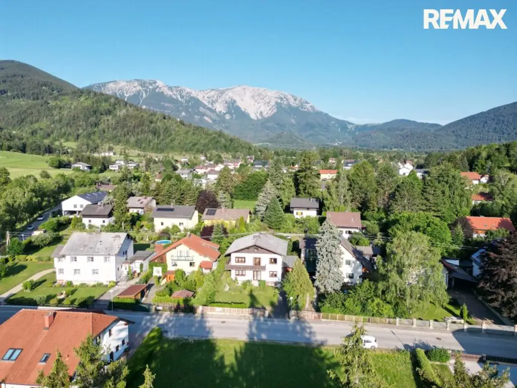 Bergblick – Zweifamilienhaus mit 171,68 m² Wfl. & 543 m² Grund in Puchberg am Schneeberg!